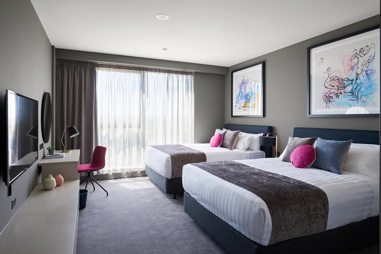 Art Series - The Chen Box Hill Exterior foto A typical room at the hotel