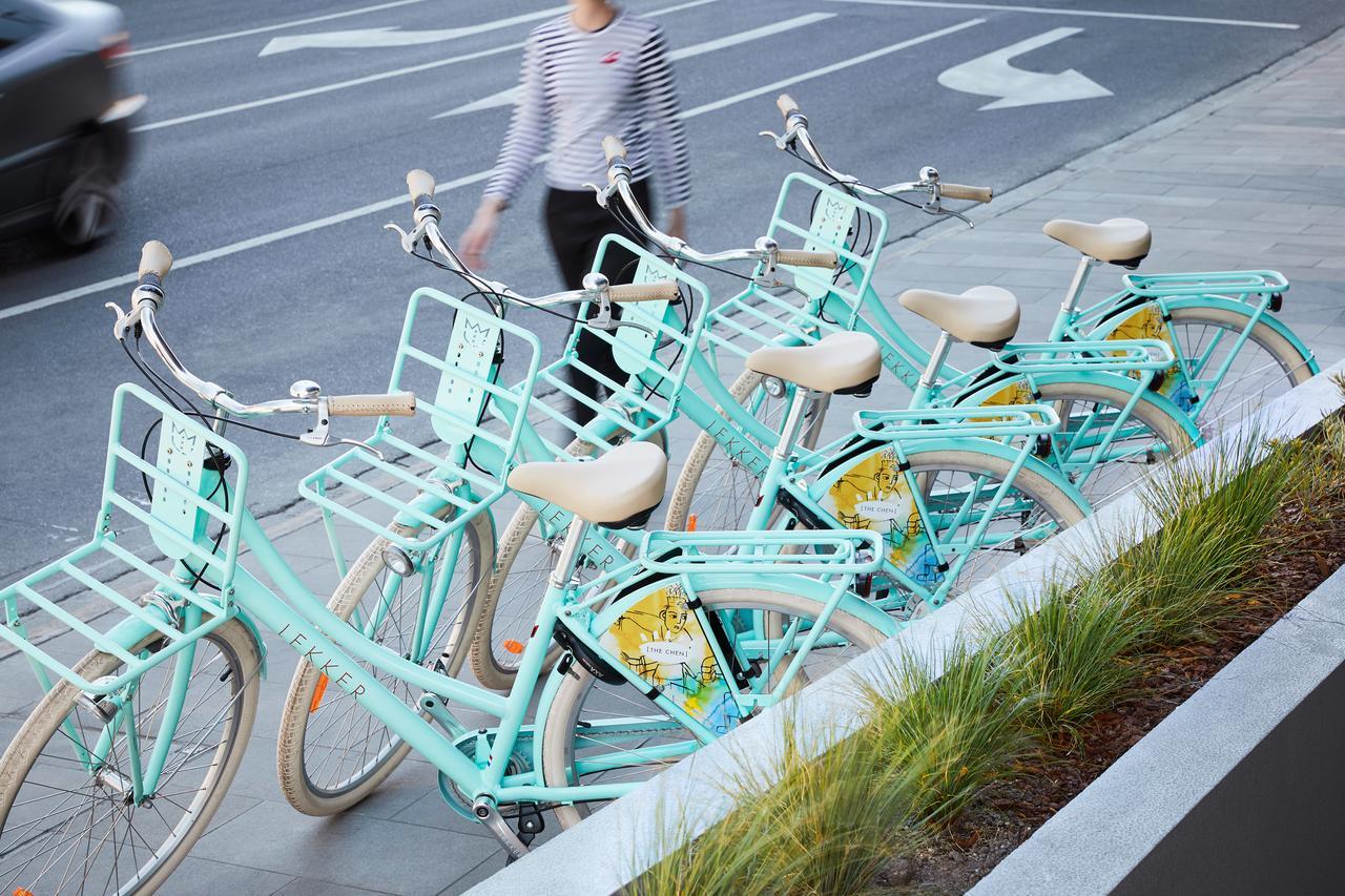 Art Series - The Chen Box Hill Exterior foto LimeBike